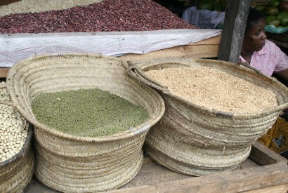 Beans for sale at a market in Dar es Salaam, Tanzania.  Racine Tucker-Hamilton for Bread for the World.