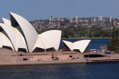 Sydney Opera House in Australia. Christian Mehlführer/Wikimedia Commons.