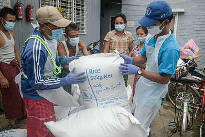 WFP distributes food in Yangon in August as part of its urban emergency response. WFP/PhotolibraryProduction