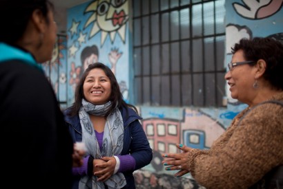 Outside a community center in Lima. Photo: World Bank/Dominic Chavez