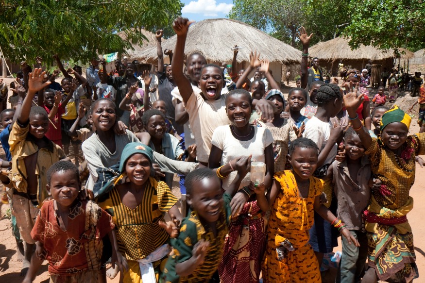 Children in the village of Nivali, Nampula, Mozambique. Wikimedia Commons. 