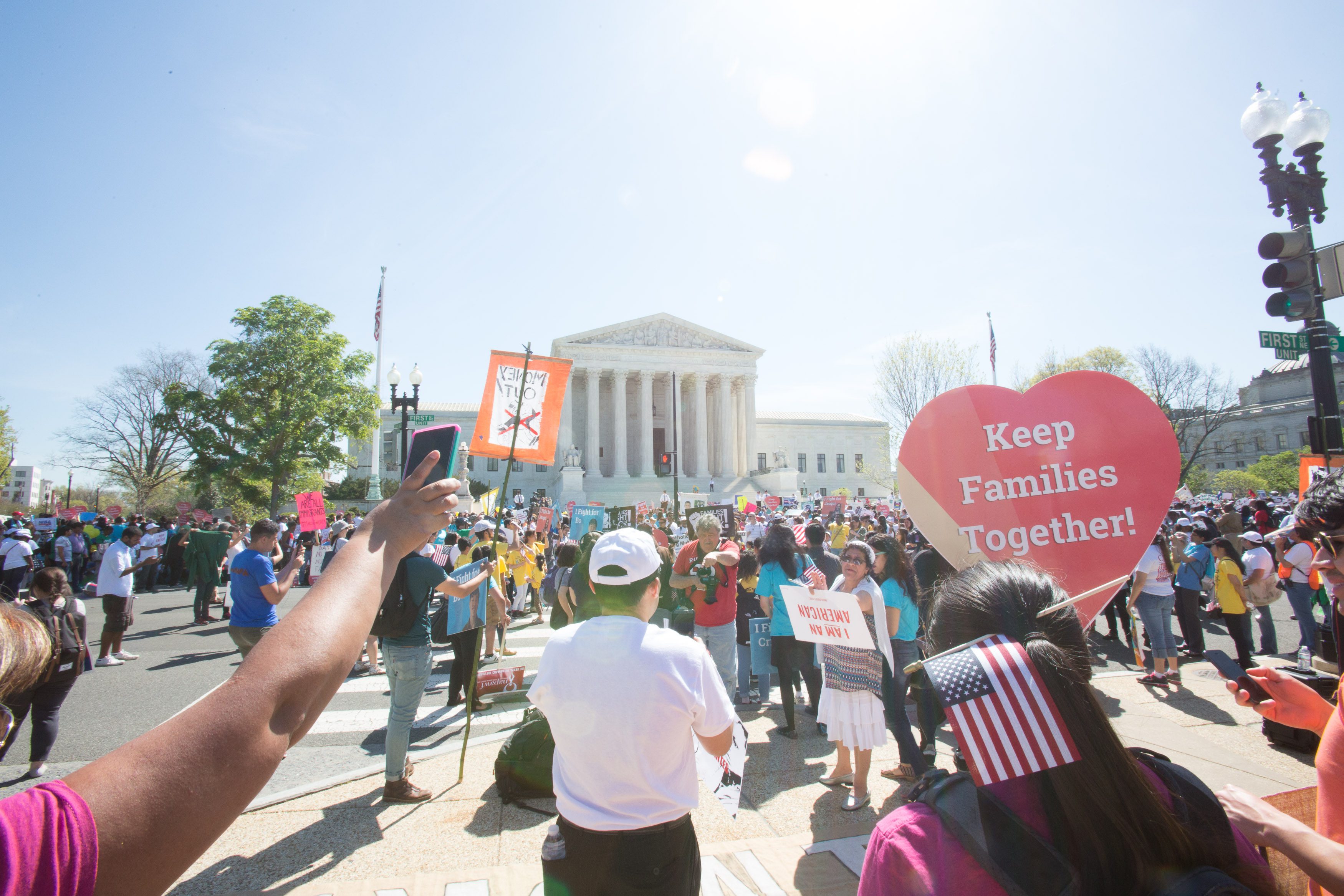 Immigration activists gather at the U.S. Supreme Court as justices hear oral arguments on DAPA (Deferred Action for Parents of Americans). Joseph Molieri/Bread for the World.