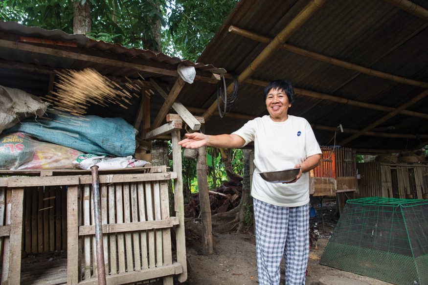 Mercedita Cubar is teaching fellow smallholder farmers how to adapt to climate change. Photo: Joe Molieri / Bread for the World