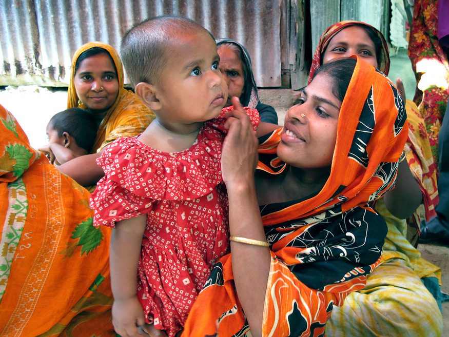 Bangladeshi mothers receiving information about maternal and child health and nutrition. Photo: Todd Post / Bread for the World